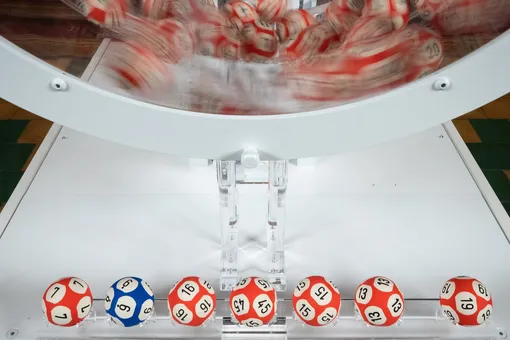 55 клиенток фитнес-клуба сорвали джекпот — они скинулись по $5 и выиграли $80 миллионов 55 клиенток фитнес-клуба сорвали джекпот — они скинулись по $5 и выиграли $80 миллионов