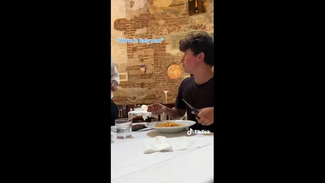 Смотреть Смотреть