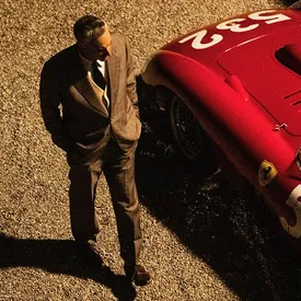 Бог из машины: каким получился «Феррари» Майкла Манна Бог из машины: каким получился «Феррари» Майкла Манна