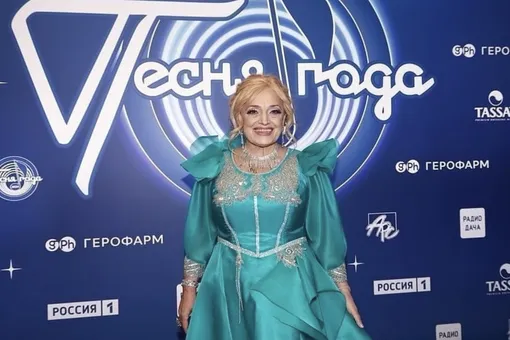 Надежда Кадышева стала самой высокооплачиваемой российской певицей Надежда Кадышева стала самой высокооплачиваемой российской певицей