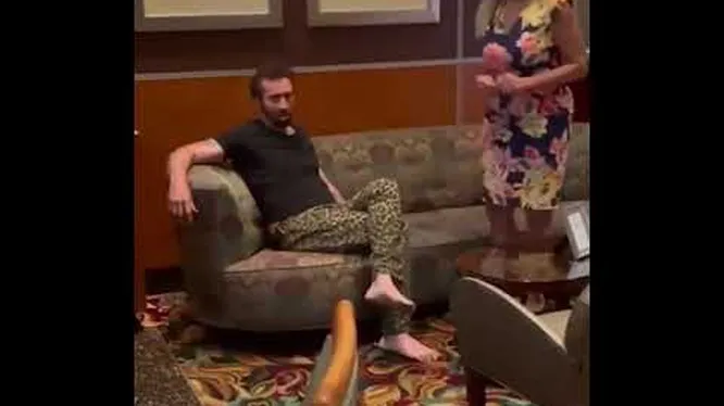 Смотреть Смотреть