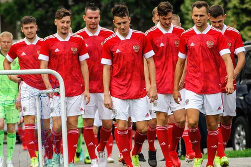 Сборная России по футболу проведет первые в 2022 году матчи — против Киргизии и Ирана Сборная России по футболу проведет первые в 2022 году матчи — против Киргизии и Ирана